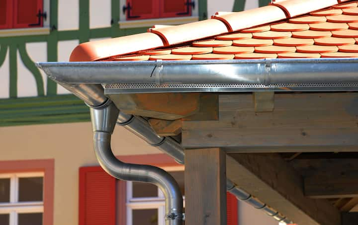 Long lasting steel gutters installation in Gainesville