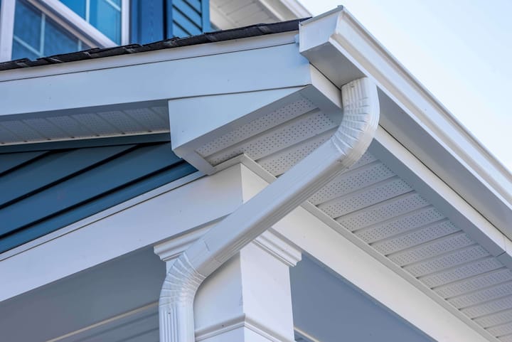 Cheap and durable vinyl gutters installation in Gainesville